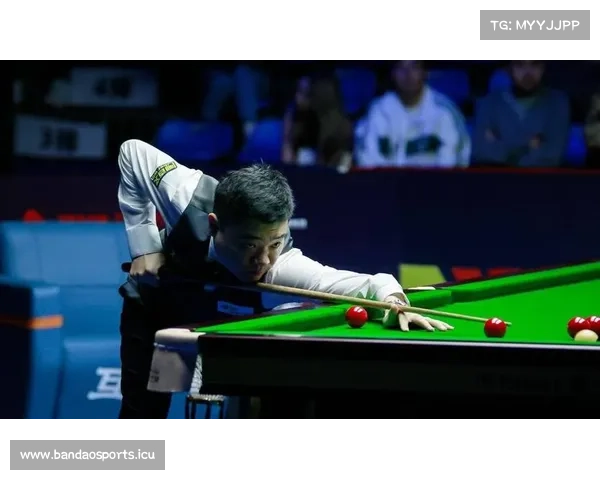 威廉姆斯坦言尚在适应隐形眼镜 丁俊晖的表现堪称完美