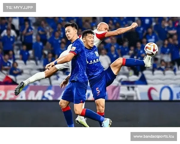 申花三镇前锋失意后重生 上港新赛季爆发稳居主力位置