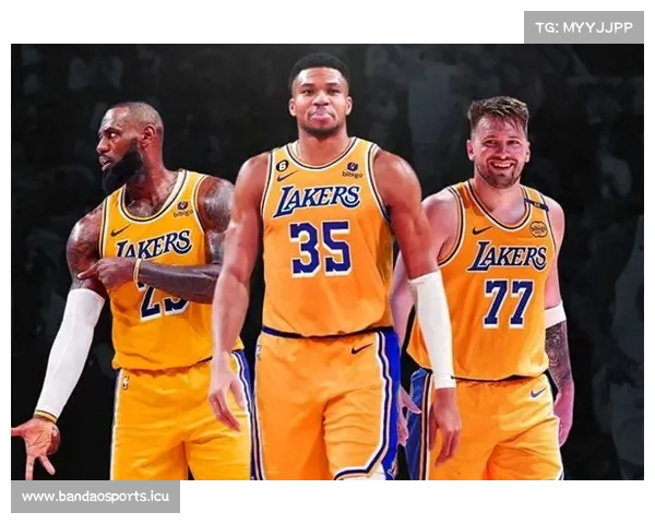 湖人三巨头联手出击 打造全新超级强队模式 湖人三巨头联手出击 打造全新超级强队模式