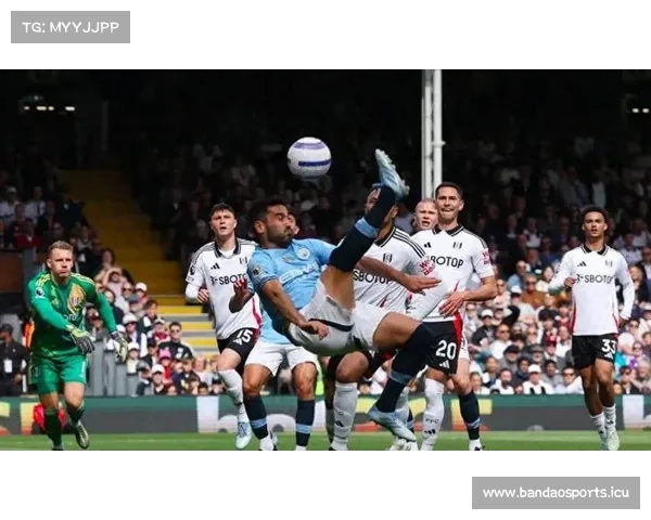 哈兰德临危救主上演绝平大戏力挽狂澜拯救球队士气