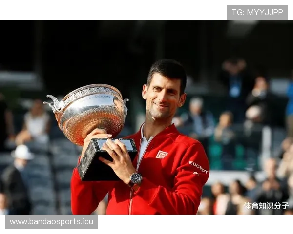 梅西注目网坛巅峰战德约科维奇力克迪米特洛夫再现传奇对决光芒时 梅西注目网坛巅峰战德约科维奇力克迪米特洛夫再现传奇对决光芒时