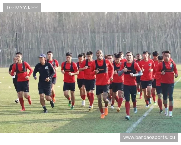 孙兴慜训练画面曝光展现充沛体能储备与积极高强度备战状态 孙兴慜训练画面曝光展现充沛体能储备与积极高强度备战状态